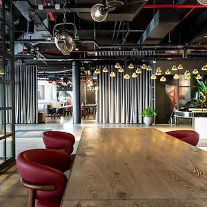 Hotell Radisson Red Brussels